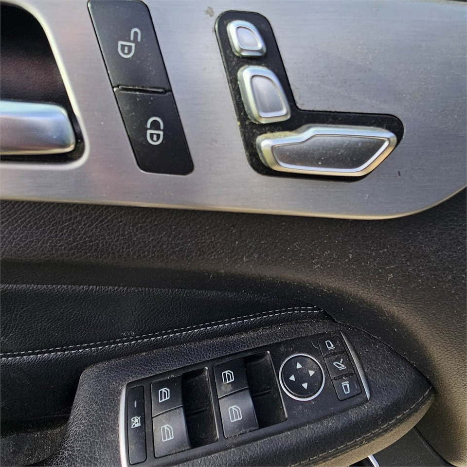 Car Mercedes GLE 350 4matic: picture 15