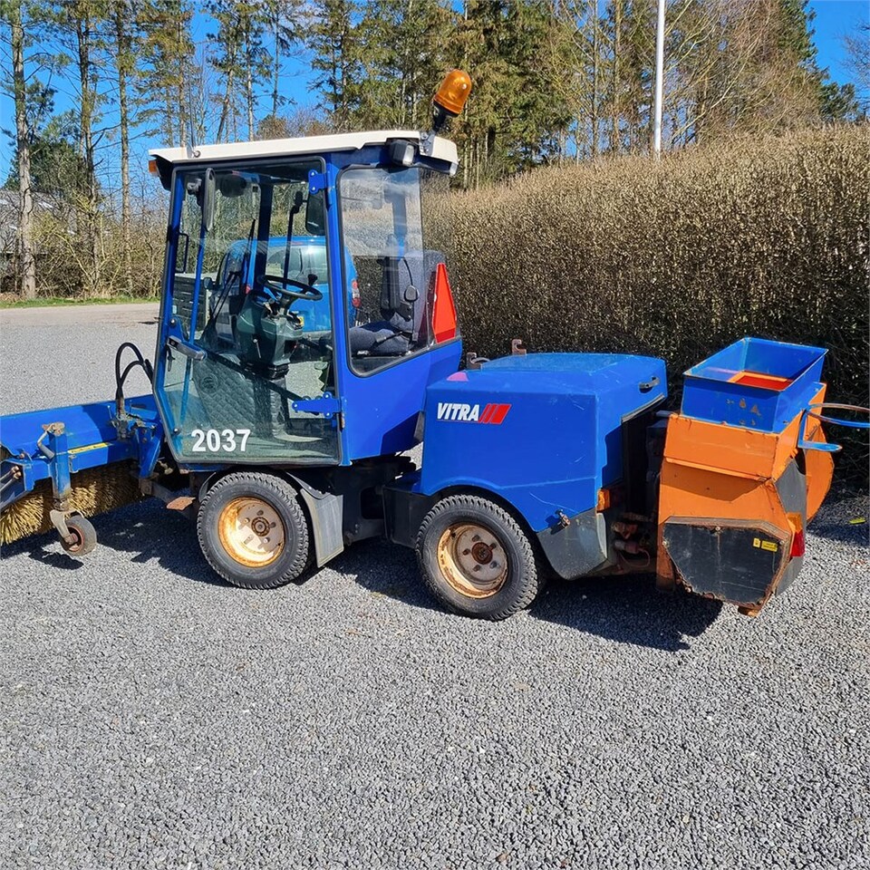 Vitra 2037 - Municipal/ Special vehicle: picture 4 Vitra 2037 - Municipal/ Special vehicle: picture 4