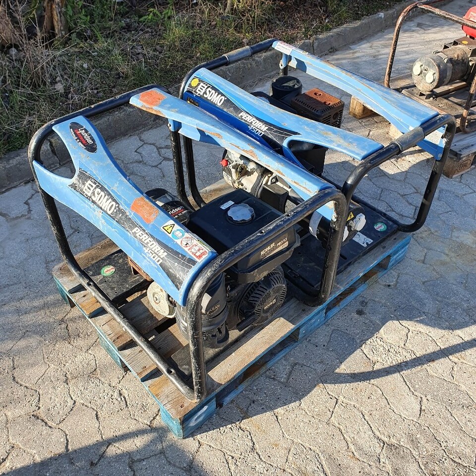 SDMO 4500 - Generator set: picture 1 SDMO 4500 - Generator set: picture 1