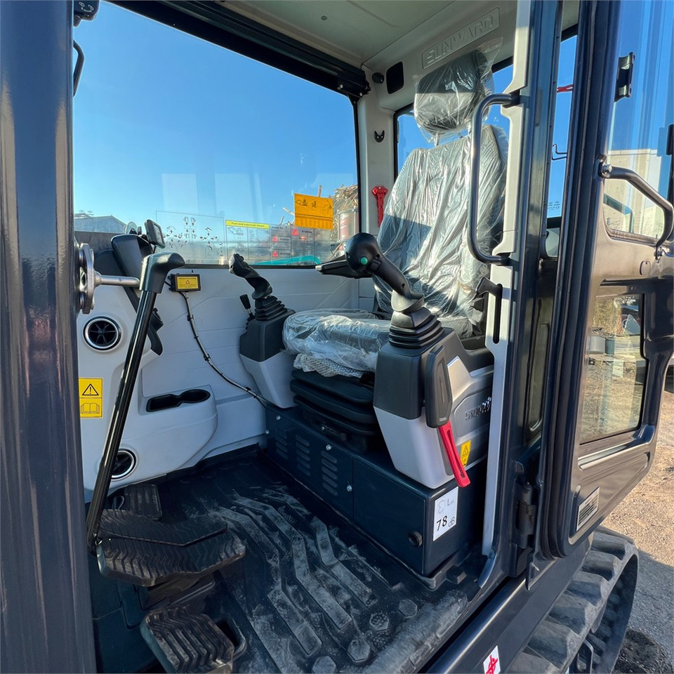 Crawler excavator Sunward SWE 90UF: picture 13