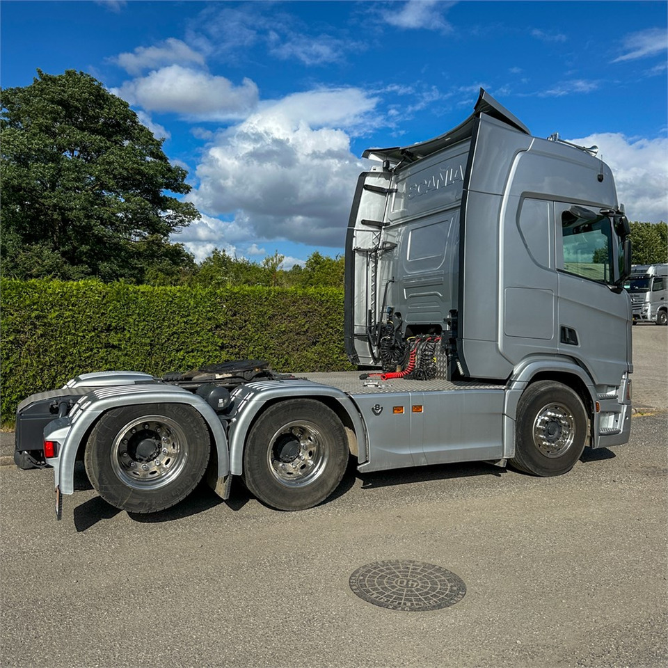 Scania R530 (A6X2NB) - Tractor unit: picture 4 Scania R530 (A6X2NB) - Tractor unit: picture 4