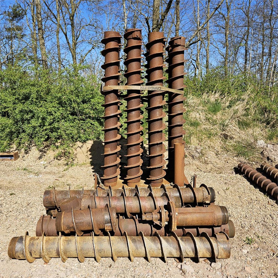 Unknown Hulsneglbor 165 mm - Drilling rig: picture 1 Unknown Hulsneglbor 165 mm - Drilling rig: picture 1