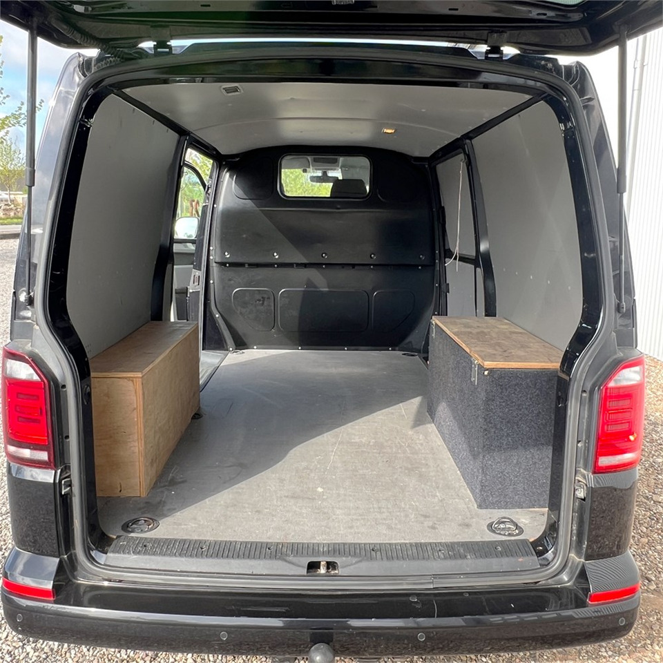 Small van VW Transporter 2.0 Tdi 204: picture 26