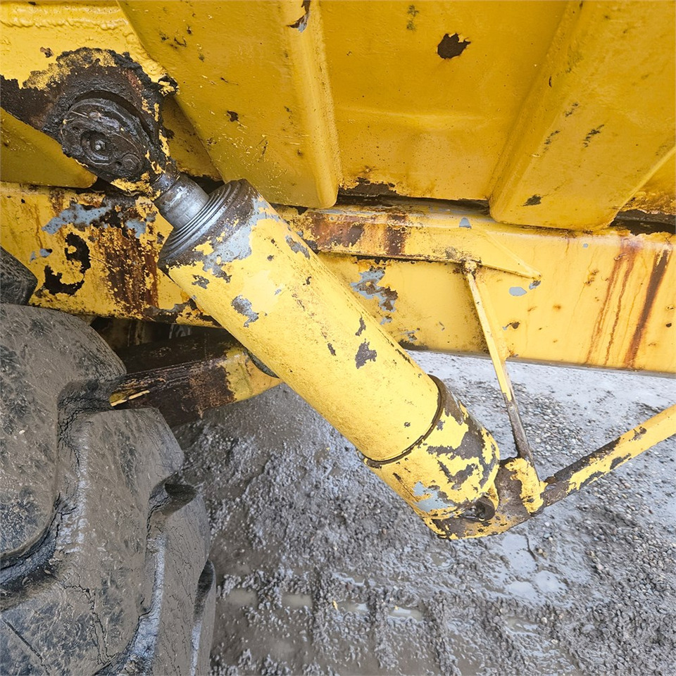 Articulated dumper Volvo 860S: picture 16