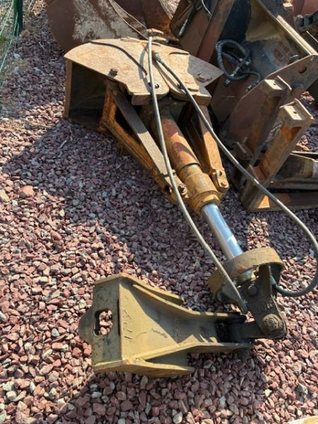 ARDEN EQUIPEMENT LOT EQUIPEMENTS QA 20 - Excavator bucket for Construction machinery: picture 4 ARDEN EQUIPEMENT LOT EQUIPEMENTS QA 20 - Excavator bucket for Construction machinery: picture 4