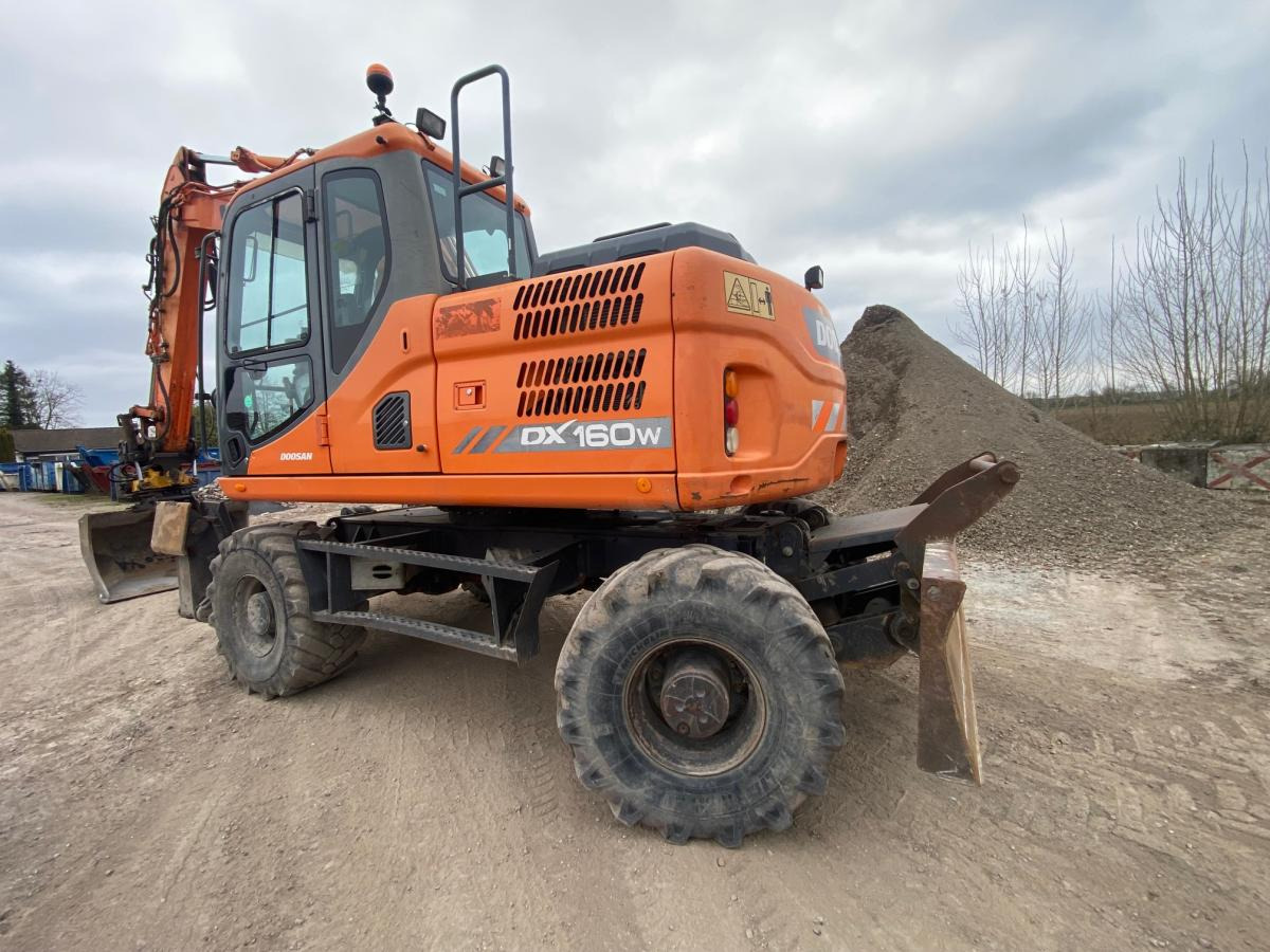 Doosan DX 160W-3 - Wheel excavator: picture 5 Doosan DX 160W-3 - Wheel excavator: picture 5
