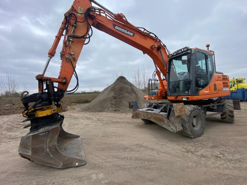Doosan DX 160W-3 - Wheel excavator: picture 2 Doosan DX 160W-3 - Wheel excavator: picture 2