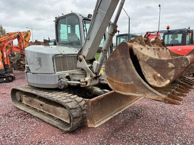 Mini excavator Volvo ECR 88D: picture 7