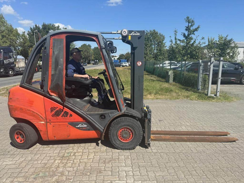 Linde H30D-02 - Diesel forklift: picture 1 Linde H30D-02 - Diesel forklift: picture 1