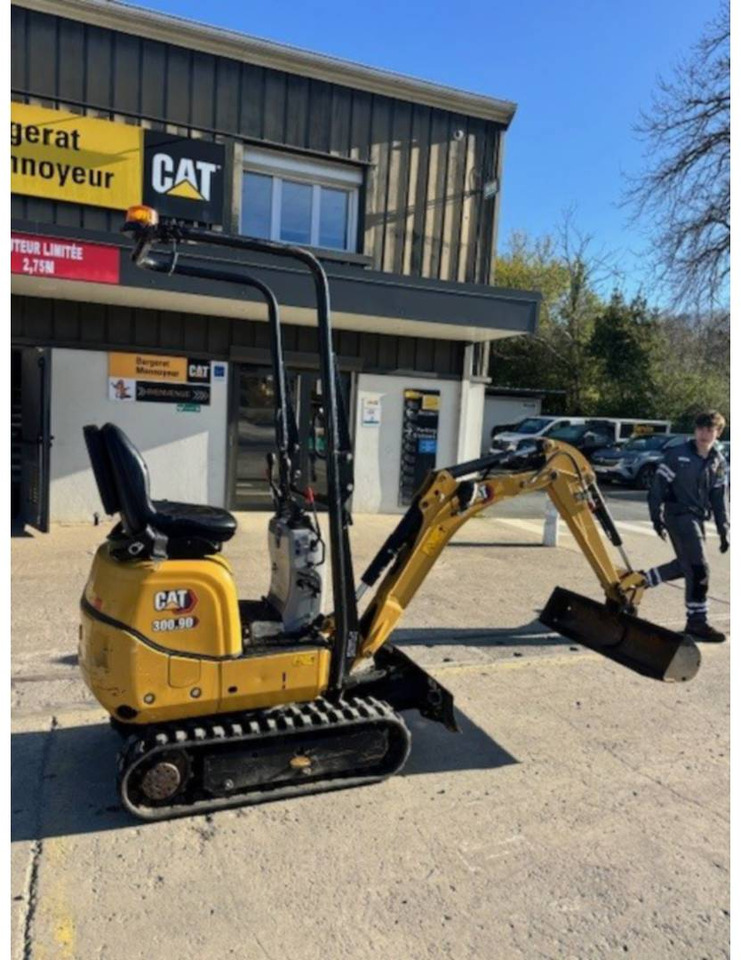 CAT 300.9D - Crawler excavator: picture 2 CAT 300.9D - Crawler excavator: picture 2