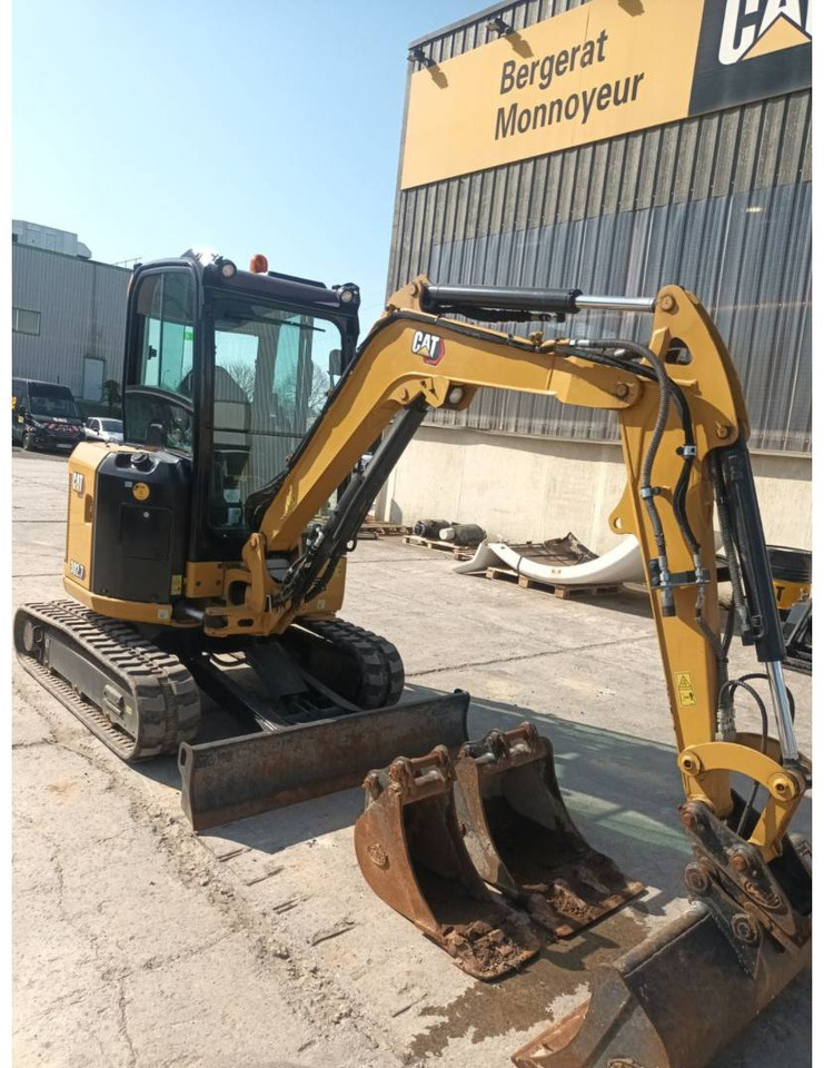 CAT 302.7 - Crawler excavator: picture 2 CAT 302.7 - Crawler excavator: picture 2