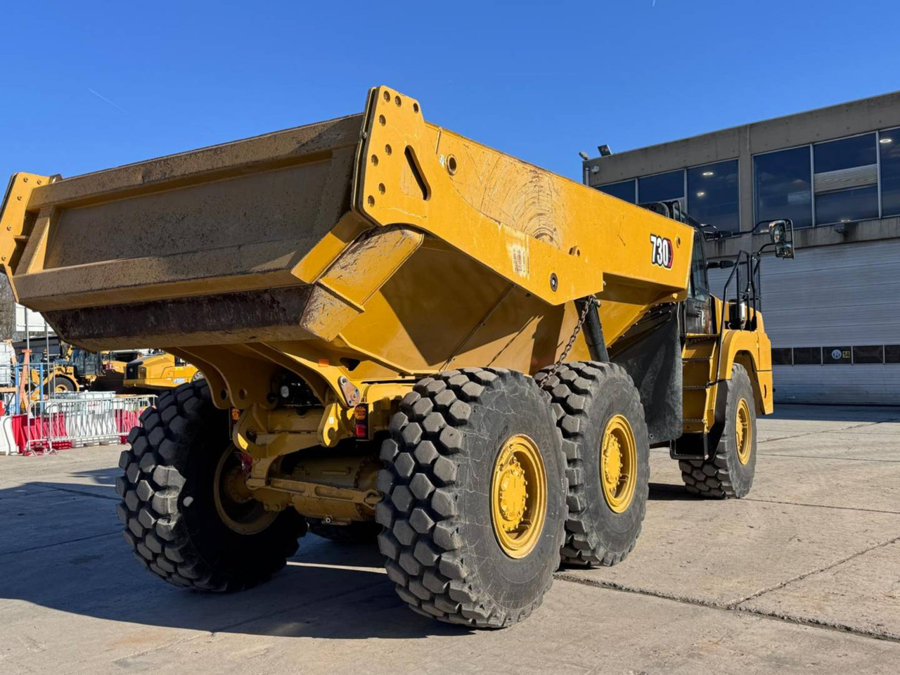 CAT 730-04 - Articulated dumper: picture 3 CAT 730-04 - Articulated dumper: picture 3