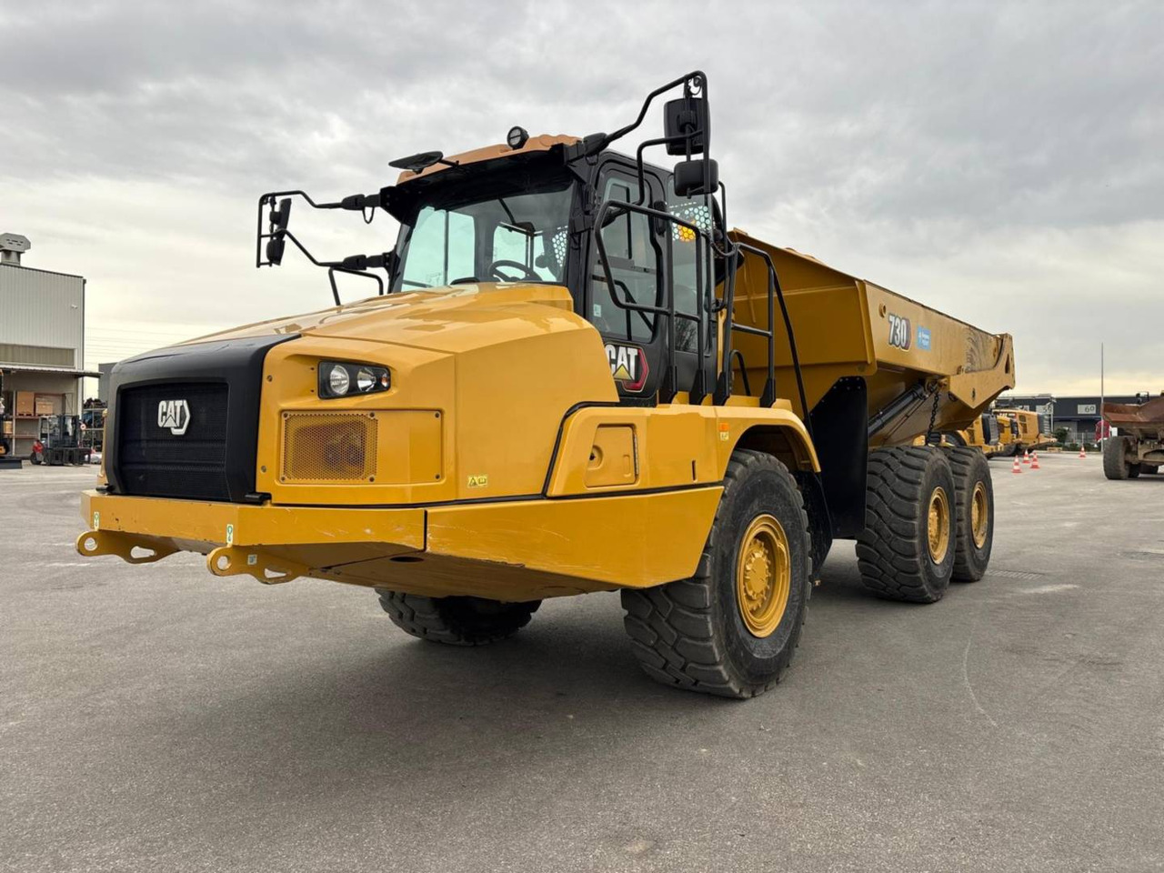 CAT 730 - Articulated dumper: picture 2 CAT 730 - Articulated dumper: picture 2