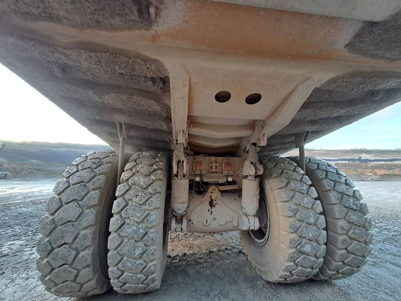 CAT 777G - Rigid dumper/ Rock truck: picture 3 CAT 777G - Rigid dumper/ Rock truck: picture 3