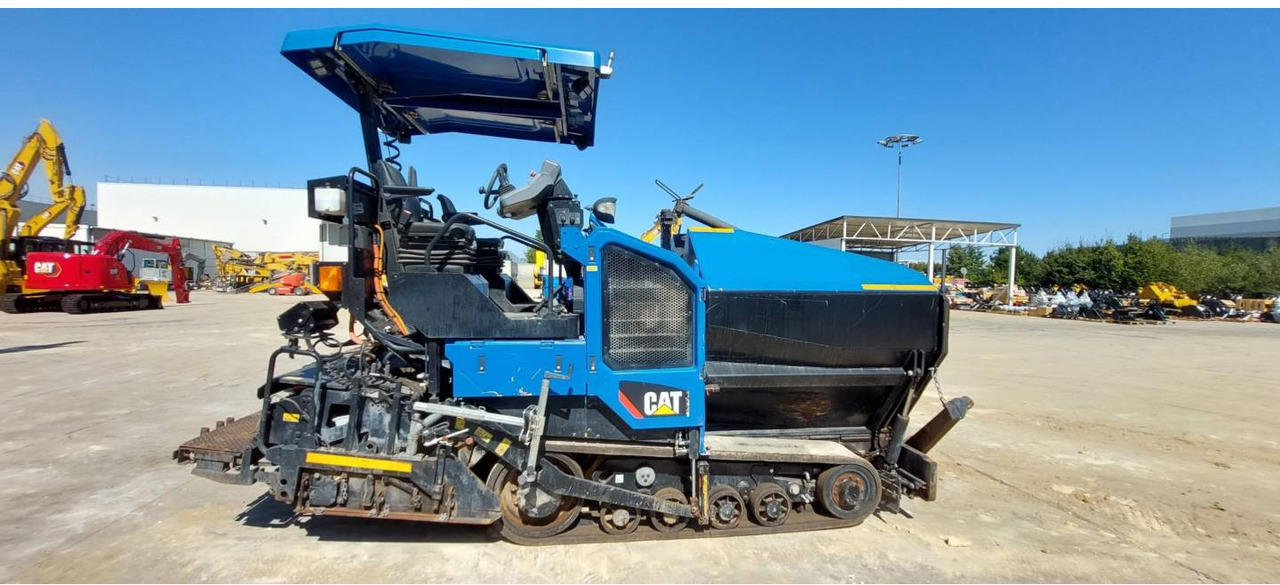 CAT AP355F - Asphalt paver: picture 3 CAT AP355F - Asphalt paver: picture 3