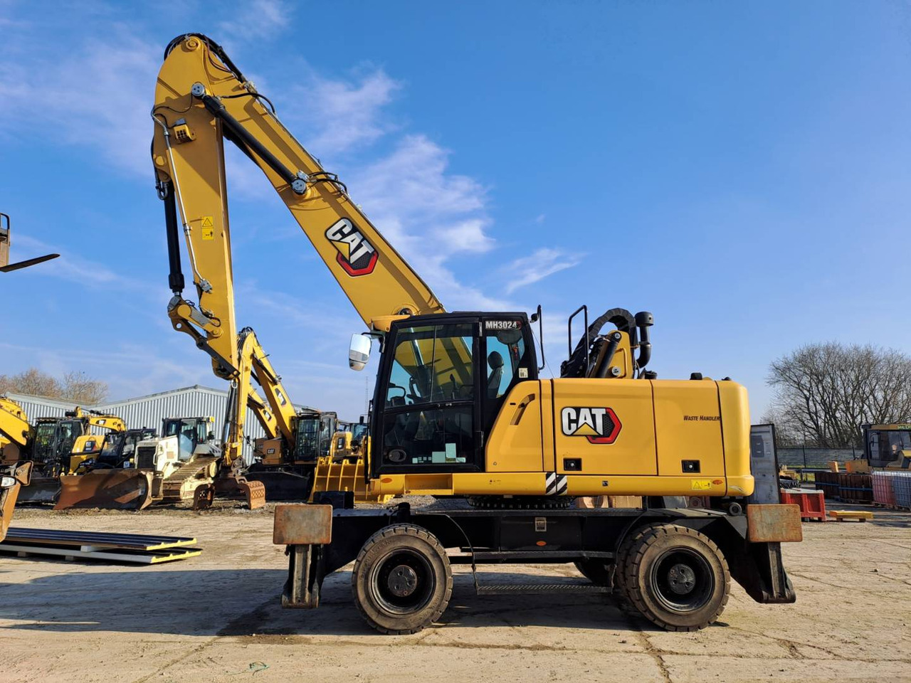 CAT MH3024 - Wheel excavator: picture 1 CAT MH3024 - Wheel excavator: picture 1