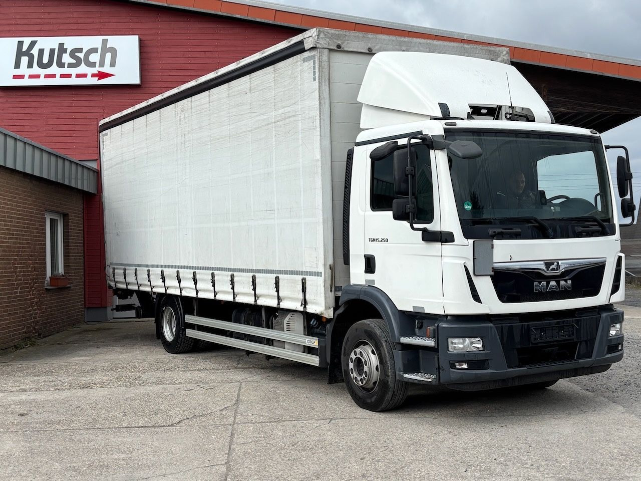 MAN TGM 15.250 BL Pritsche/Lbw, Edscha, - Curtainsider truck: picture 3 MAN TGM 15.250 BL Pritsche/Lbw, Edscha, - Curtainsider truck: picture 3