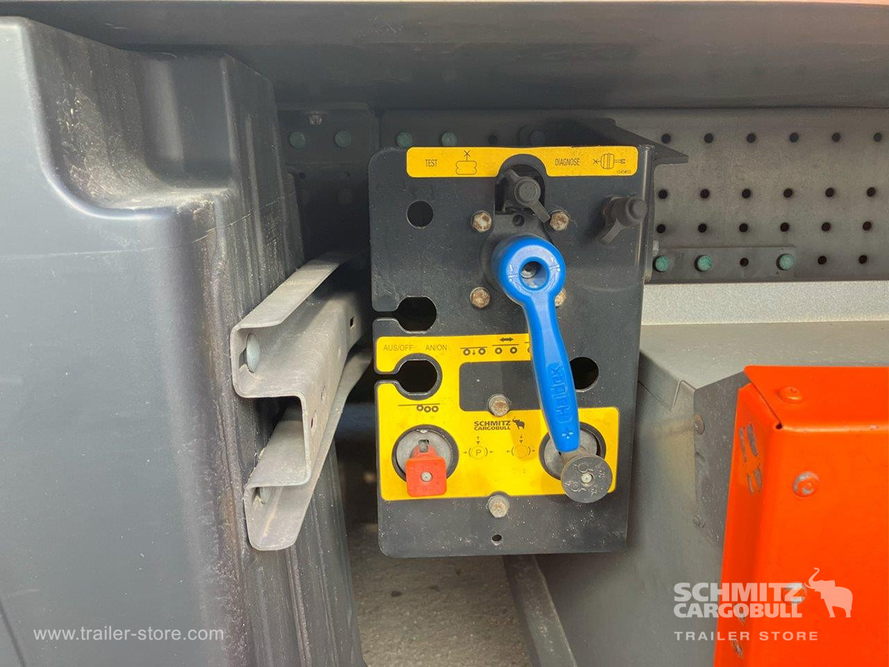 SCHMITZ Semiremolque Frigo Standard - Isothermal semi-trailer: picture 3 SCHMITZ Semiremolque Frigo Standard - Isothermal semi-trailer: picture 3
