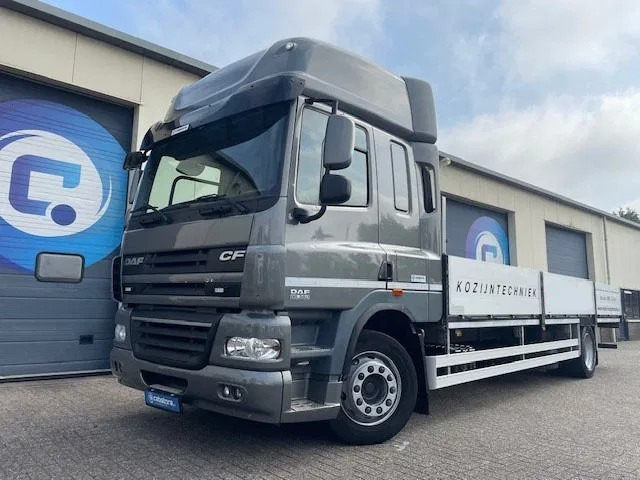DAF CF 85 .360 4x2 Euro 5 - Open laadbak + WebTrailer open laadbak - Year 2012 - Good condition - Dropside/ Flatbed truck: picture 2 DAF CF 85 .360 4x2 Euro 5 - Open laadbak + WebTrailer open laadbak - Year 2012 - Good condition - Dropside/ Flatbed truck: picture 2