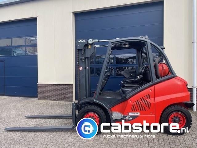 Linde H40T-02 EVO Forklift - LPG / Gas - 6 Cilinder - Bouwjaar 2013 - 4 Ton - Draaiuren 2527 - Very Good Condition ! - Forklift: picture 5 Linde H40T-02 EVO Forklift - LPG / Gas - 6 Cilinder - Bouwjaar 2013 - 4 Ton - Draaiuren 2527 - Very Good Condition ! - Forklift: picture 5
