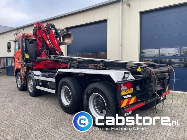 MAN TGA 41.440 8X4 BB Palfinger Epsilon Z-Kraan bouwjaar 2011 + NCH 30 Ton's Kabel-containersyteem - Handgeschakeld - Bouwjaar 2007 - Km 582.782 - Crane truck: picture 3 MAN TGA 41.440 8X4 BB Palfinger Epsilon Z-Kraan bouwjaar 2011 + NCH 30 Ton's Kabel-containersyteem - Handgeschakeld - Bouwjaar 2007 - Km 582.782 - Crane truck: picture 3