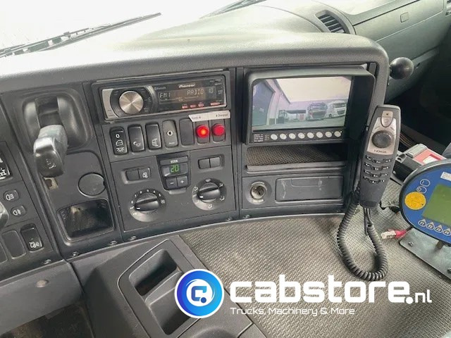 Crane truck Scania P380 LB 8x4*4 HNA Euro 5 - HIAB 211 E-3 Hipro Crane with remote control + Multilift  XR26S61 Hooklift - Year 2009 - Km 336.501 !! - Good condition: picture 14