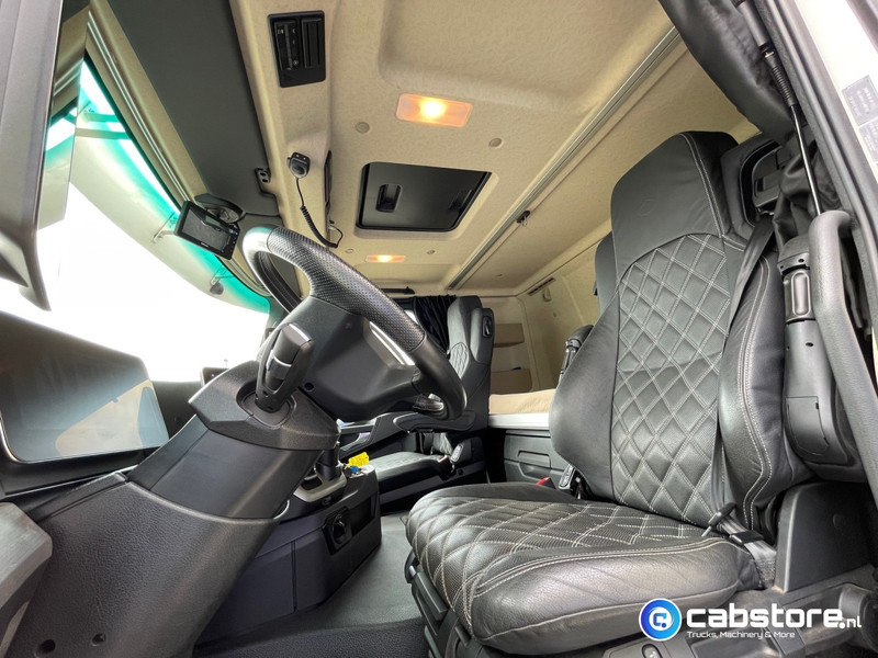 Tractor unit Mercedes-Benz Actros 3363 6x4 SLT Euro 6 3363 6x4 SLT Euro 6 - Zwaartransport - Heavy Load - Schwertransporte - 140 Ton - Year 2024 - Km 35.788 !! - Turbo Retarder Clutch - LIKE NEW !!: picture 18