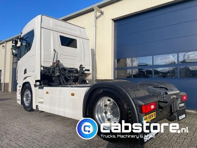 Scania R450  A4X2NB Euro 6 - Alcoa - Bouwjaar 2021 - Km 937.096 - RETARDER - 8 Ton's vooras - LED - Luchtvering - Good condition !! - Tractor unit: picture 3 Scania R450  A4X2NB Euro 6 - Alcoa - Bouwjaar 2021 - Km 937.096 - RETARDER - 8 Ton's vooras - LED - Luchtvering - Good condition !! - Tractor unit: picture 3