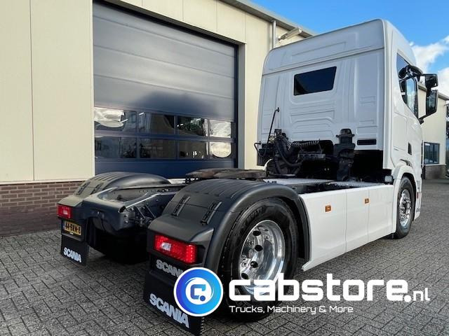 Scania R450  A4X2NB Euro 6 - Alcoa - Bouwjaar 2021 - Km 937.096 - RETARDER - 8 Ton's vooras - LED - Luchtvering - Good condition !! - Tractor unit: picture 4 Scania R450  A4X2NB Euro 6 - Alcoa - Bouwjaar 2021 - Km 937.096 - RETARDER - 8 Ton's vooras - LED - Luchtvering - Good condition !! - Tractor unit: picture 4