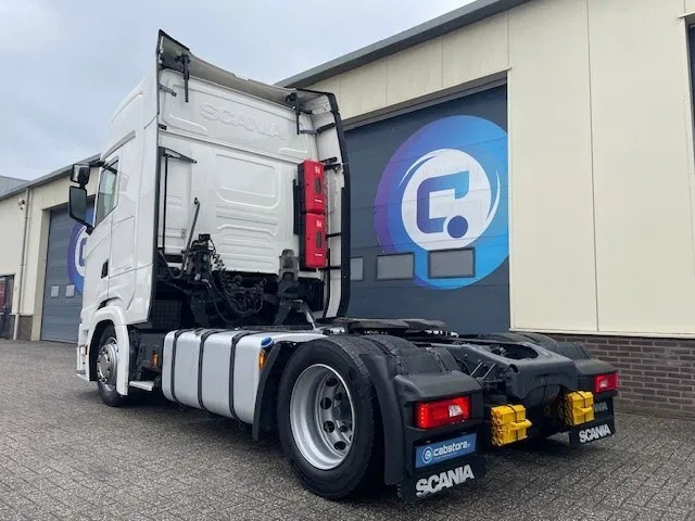 Scania S410 A4X2EB Euro 6 - MEGA - Lowdeck - Year 2018 - LED - Retarder - Smart tacho 2 - S-cabine - Tractor unit: picture 3 Scania S410 A4X2EB Euro 6 - MEGA - Lowdeck - Year 2018 - LED - Retarder - Smart tacho 2 - S-cabine - Tractor unit: picture 3