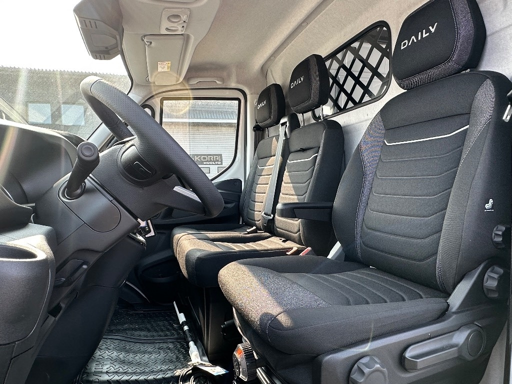 New Panel van Iveco Daily 35S16A8 12m3: picture 10