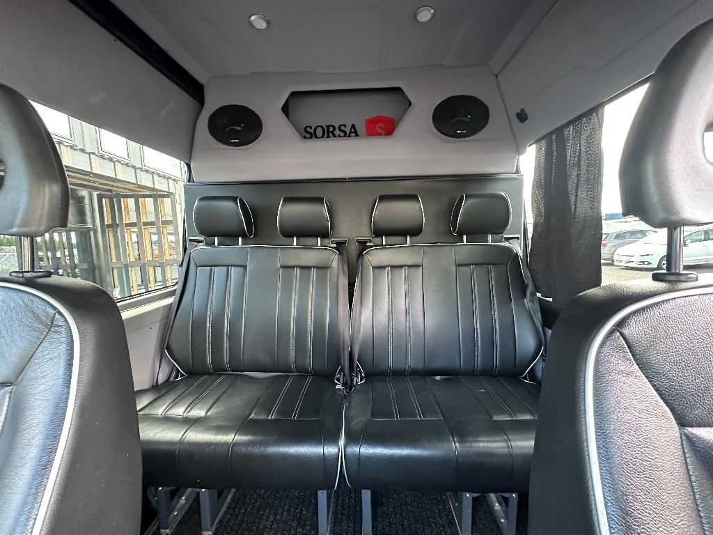 Panel van Iveco Daily 35S18A8 1+5 hlö retkeilyauto: picture 12