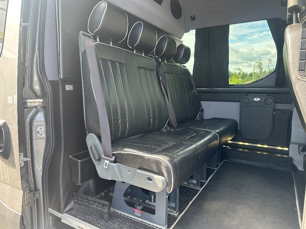 Panel van Iveco Daily 35S18A8 1+5 hlö retkeilyauto: picture 8