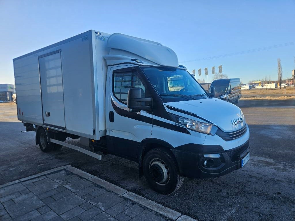 Iveco Daily 70C18 - Box van: picture 2 Iveco Daily 70C18 - Box van: picture 2