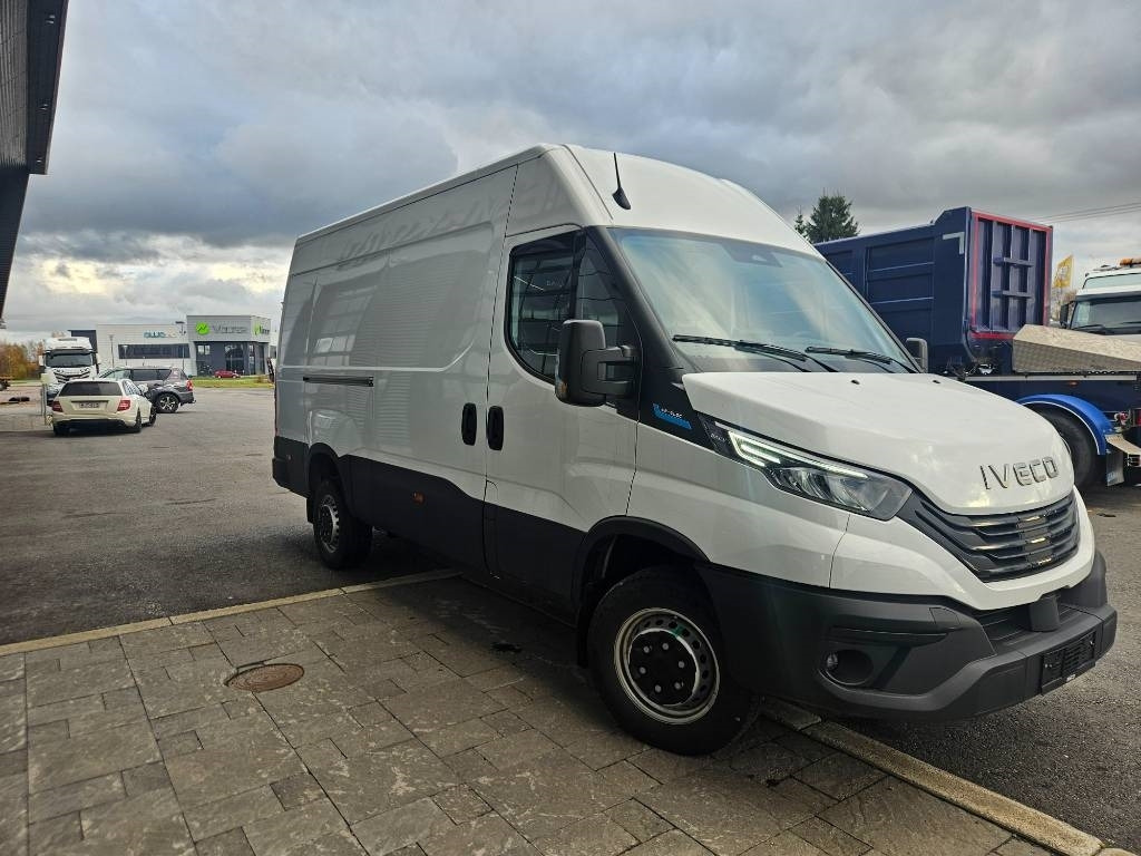 Iveco eDaily 42S14 12m3 - Panel van, Electric van: picture 2 Iveco eDaily 42S14 12m3 - Panel van, Electric van: picture 2