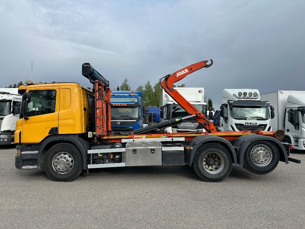 Scania P370 6x2*4 - Hook lift truck: picture 5 Scania P370 6x2*4 - Hook lift truck: picture 5