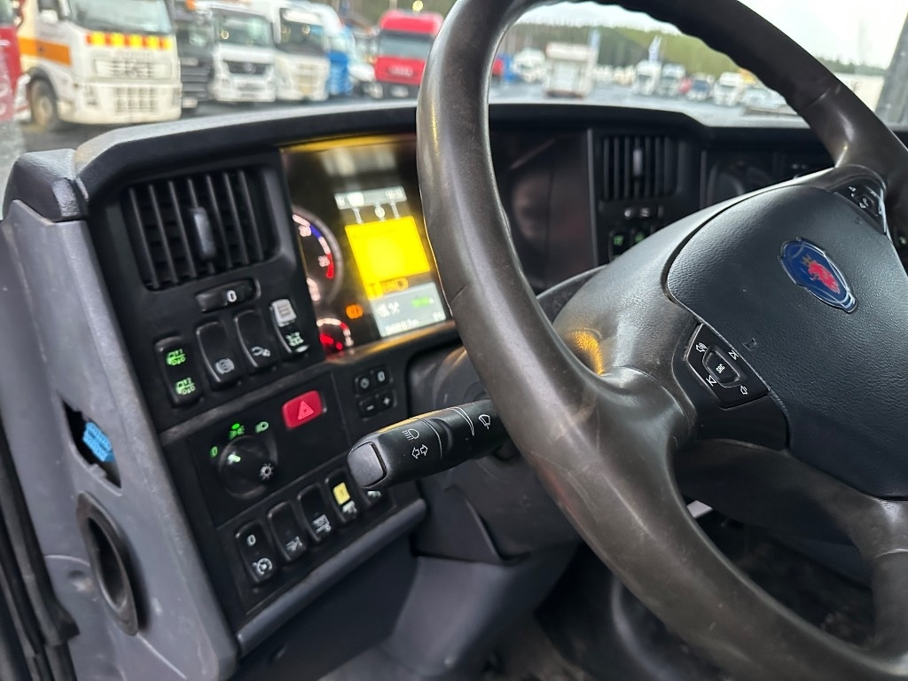 Scania R480 6x2 - Hook lift truck: picture 5 Scania R480 6x2 - Hook lift truck: picture 5