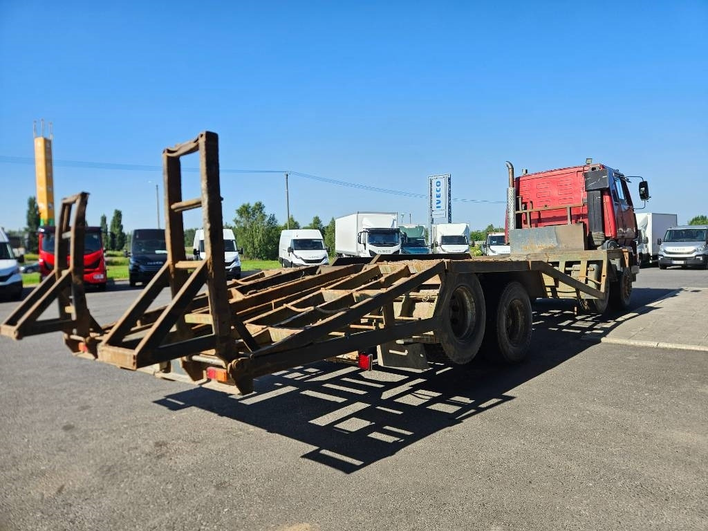 Sisu SM300 8X2 - Timber truck: picture 5 Sisu SM300 8X2 - Timber truck: picture 5