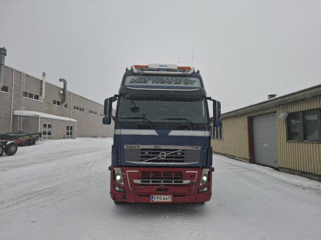 Volvo FH16 700 8x4 XXL GLOBE + Faymonville 4aks kehto - Tractor unit: picture 2 Volvo FH16 700 8x4 XXL GLOBE + Faymonville 4aks kehto - Tractor unit: picture 2