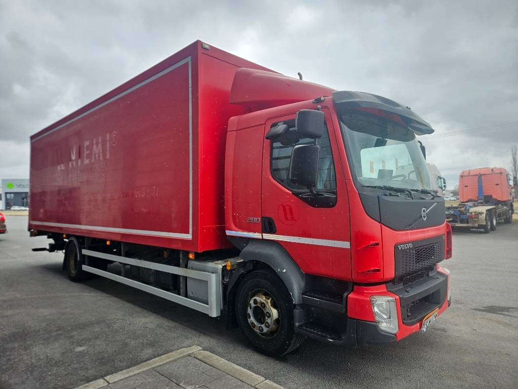 Volvo FL 280 4hlö - Box truck: picture 2 Volvo FL 280 4hlö - Box truck: picture 2
