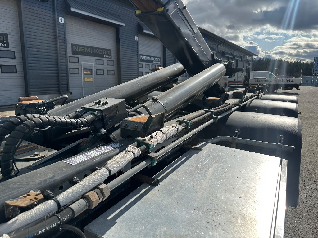 Volvo FM 420 8x2/4  on lease Volvo FM 420 8x2/4: picture 10