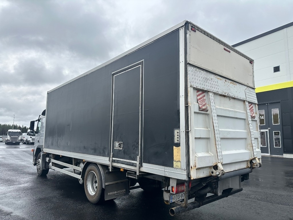 Volvo FM9 300 4x2 - Box truck: picture 4 Volvo FM9 300 4x2 - Box truck: picture 4