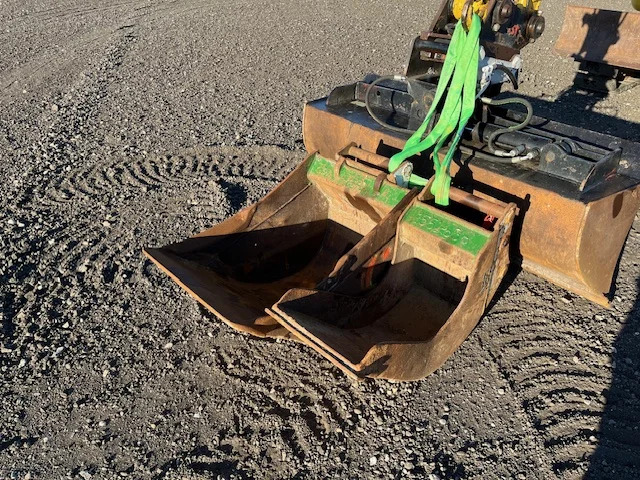 KOMATSU PC80MR on lease KOMATSU PC80MR: picture 8