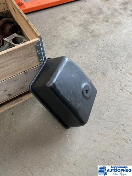 MAN Alu bundkar ramme / Crankcase yoke OEM 51.05841-3019 - Engine and parts for Truck: picture 4 MAN Alu bundkar ramme / Crankcase yoke OEM 51.05841-3019 - Engine and parts for Truck: picture 4