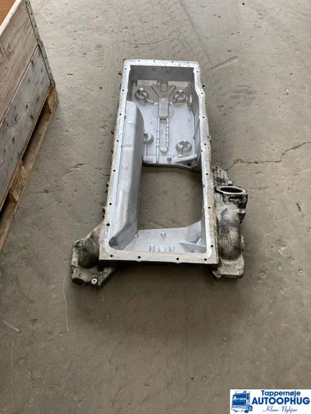 MAN Alu bundkar ramme / Crankcase yoke OEM 51.05841-3019 - Engine and parts for Truck: picture 1 MAN Alu bundkar ramme / Crankcase yoke OEM 51.05841-3019 - Engine and parts for Truck: picture 1