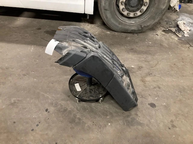 Scania Mudguard LH – Scania 2773091 – Scania 2773071 - Body and exterior for Truck: picture 1 Scania Mudguard LH – Scania 2773091 – Scania 2773071 - Body and exterior for Truck: picture 1