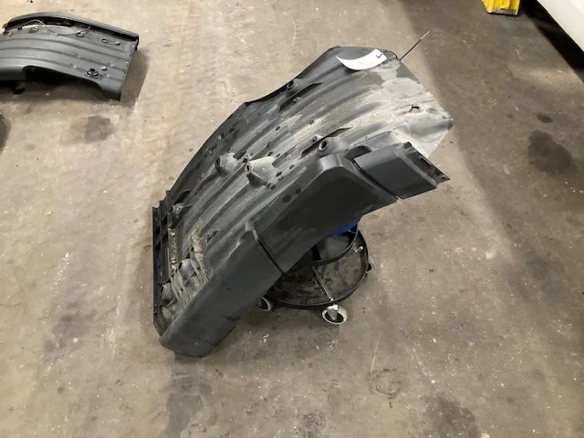 Scania Mudguard RH – Scania 2773090 – Scania 2773070 - Body and exterior for Truck: picture 1 Scania Mudguard RH – Scania 2773090 – Scania 2773070 - Body and exterior for Truck: picture 1