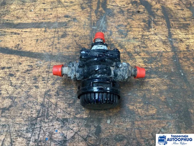 Scania Quick exhaust valve – Scania 2255345 - Brake parts for Truck: picture 1 Scania Quick exhaust valve – Scania 2255345 - Brake parts for Truck: picture 1