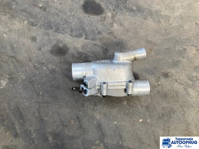 Scania thermostat hus – Scania 2650308 - Engine and parts for Truck: picture 1 Scania thermostat hus – Scania 2650308 - Engine and parts for Truck: picture 1