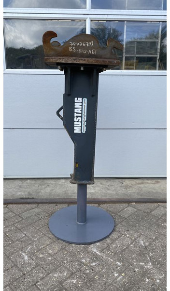 Mustang SB 200 - Hydraulic hammer for Construction machinery: picture 1 Mustang SB 200 - Hydraulic hammer for Construction machinery: picture 1